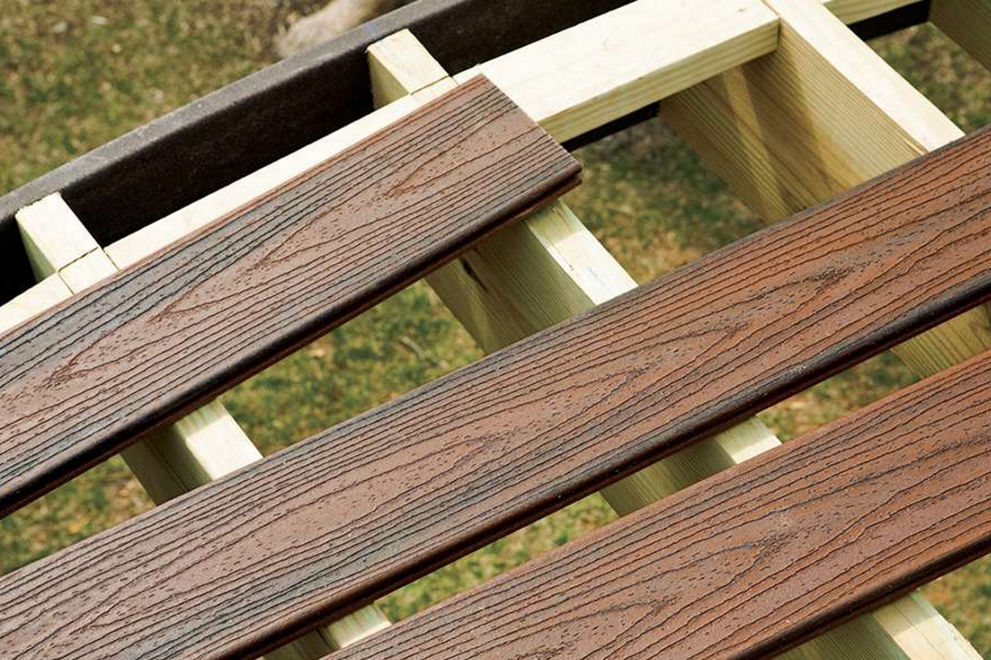 Oak Grain Co-extruded Solid M-type Decking — View 5